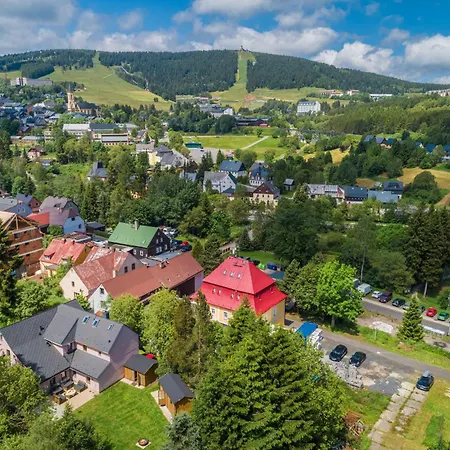 Ruzova Pod Klinovcem Chalet *