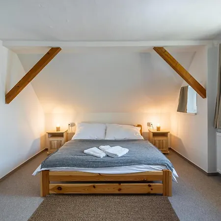 בקתה Ruzova Pod Klinovcem Loučná pod Klínovcem