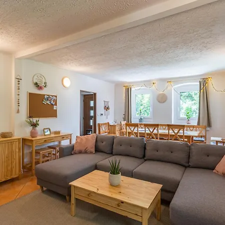 Ruzova Pod Klinovcem